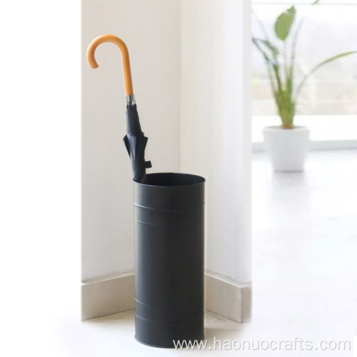 Modern simple cylindrical umbrella barrel